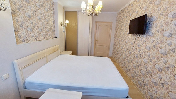 Продам трехкомнатную (3-комн.) квартиру, Салиха Батыева ул, 5, Казань г