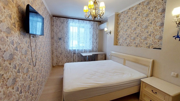 Продам трехкомнатную (3-комн.) квартиру, Салиха Батыева ул, 5, Казань г