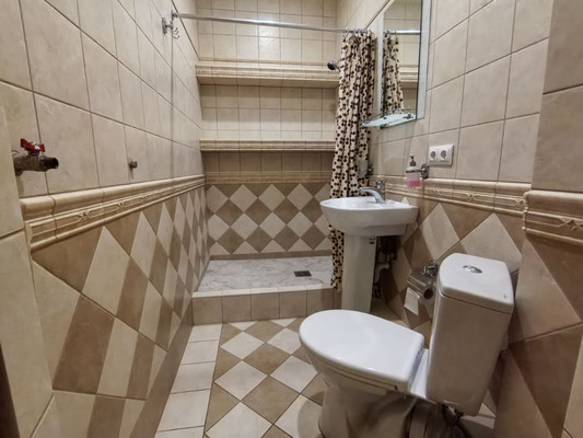 Продам коммерческое помещение 22 м2, Лазурная ул, 11, Витязево с