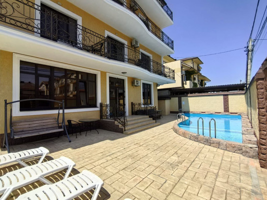 Продам коммерческое помещение 22 м2, Лазурная ул, 11, Витязево с