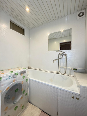 Продам трехкомнатную (3-комн.) квартиру, Героя России Кярова А.С. ул, 4ка, Чегем г