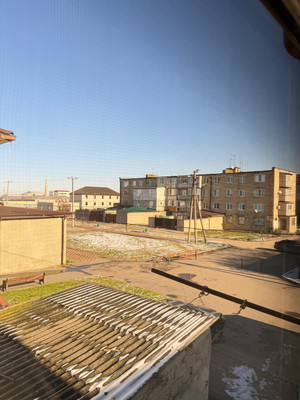 Продам трехкомнатную (3-комн.) квартиру, Героя России Кярова А.С. ул, 4ка, Чегем г