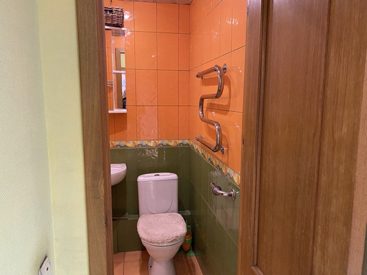 Продам двухкомнатную (2-комн.) квартиру, Черницынский проезд, 10к2, Москва г