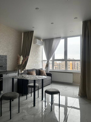 Продам однокомнатную (1-комн.) квартиру, Конгрессная ул, 41, Краснодар г