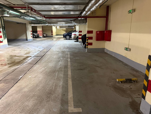 Продам машиноместо 14,9 м2, Академика Королева ул, 10, Москва г