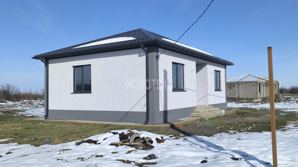 Продам дом, Краснозеленая ул, 51м, Крымск г, 0 км от города