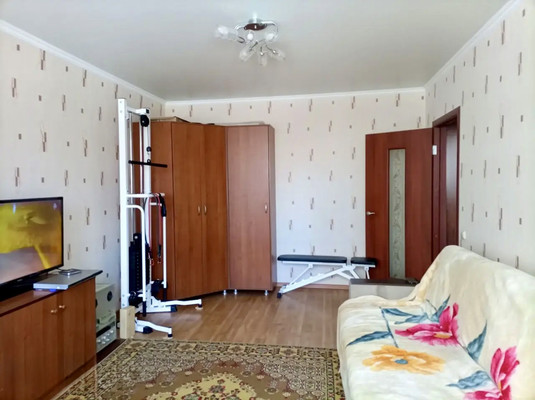 Продам двухкомнатную (2-комн.) квартиру, Дружбы ул, 7/22, Волгодонск г