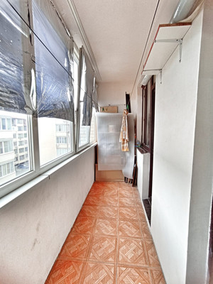 Продам двухкомнатную (2-комн.) квартиру, им. Сергея Есенина ул, 82/4, Краснодар г