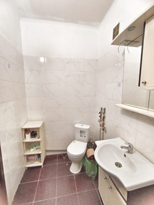 Продам двухкомнатную (2-комн.) квартиру, им. Сергея Есенина ул, 82/4, Краснодар г