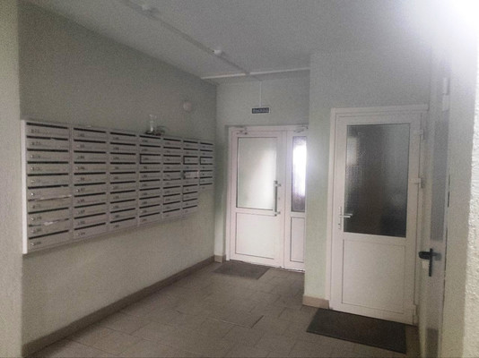 Продам однокомнатную (1-комн.) квартиру, Батуринская ул, 169, Ростов-на-Дону г