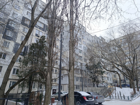 Продам однокомнатную (1-комн.) квартиру, Героев Сталинграда ул, 35, Симферополь г