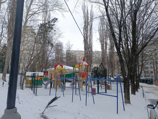 Продам однокомнатную (1-комн.) квартиру, Героев Сталинграда ул, 35, Симферополь г