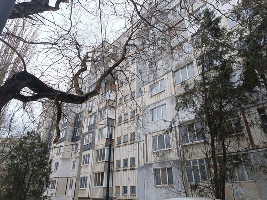 Продам однокомнатную (1-комн.) квартиру, Героев Сталинграда ул, 35, Симферополь г