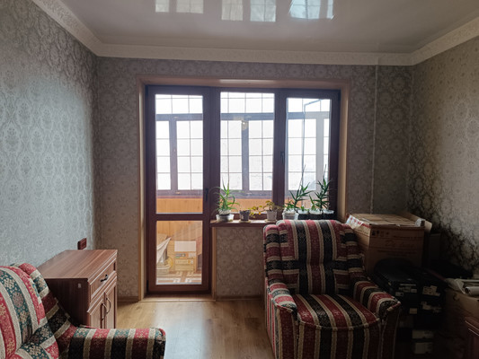 Продам однокомнатную (1-комн.) квартиру, Героев Сталинграда ул, 35, Симферополь г