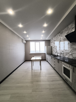 Продам трехкомнатную (3-комн.) квартиру, Отдельская ул, 257, Славянск-на-Кубани г