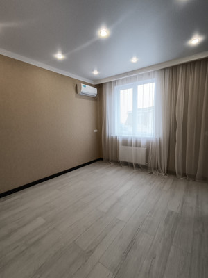 Продам трехкомнатную (3-комн.) квартиру, Отдельская ул, 257, Славянск-на-Кубани г