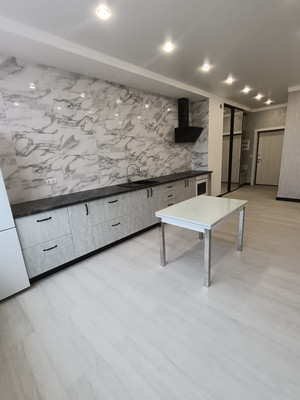 Продам трехкомнатную (3-комн.) квартиру, Отдельская ул, 257, Славянск-на-Кубани г