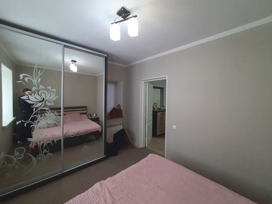 Продам двухкомнатную (2-комн.) квартиру, Субхи ул, 29, Симферополь г