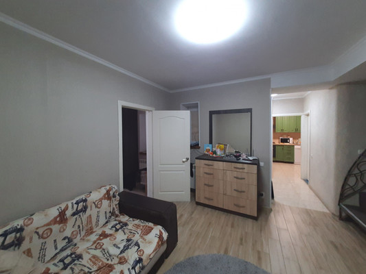 Продам двухкомнатную (2-комн.) квартиру, Субхи ул, 29, Симферополь г