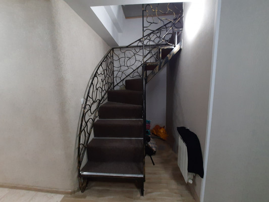 Продам двухкомнатную (2-комн.) квартиру, Субхи ул, 29, Симферополь г