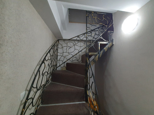 Продам двухкомнатную (2-комн.) квартиру, Субхи ул, 29, Симферополь г