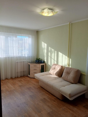 Продам трехкомнатную (3-комн.) квартиру, Танкиста Хрустицкого ул, 7, Санкт-Петербург г