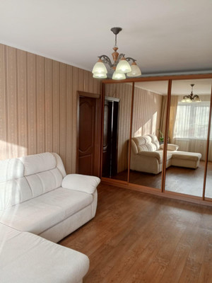 Продам трехкомнатную (3-комн.) квартиру, Танкиста Хрустицкого ул, 7, Санкт-Петербург г