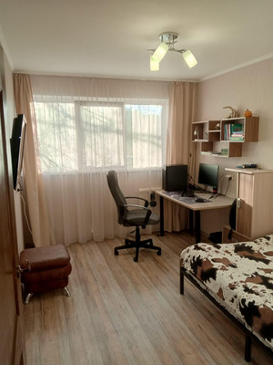 Продам трехкомнатную (3-комн.) квартиру, Танкиста Хрустицкого ул, 7, Санкт-Петербург г