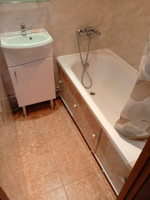 Продам трехкомнатную (3-комн.) квартиру, Танкиста Хрустицкого ул, 7, Санкт-Петербург г