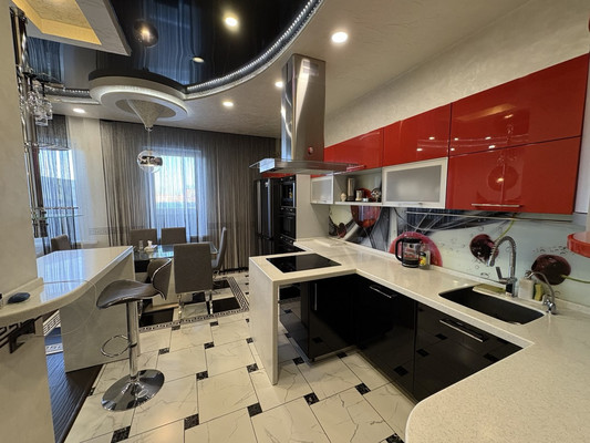 Продам трехкомнатную (3-комн.) квартиру, Лермонтова ул, 267к2, Иркутск г