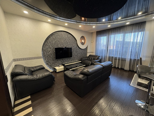 Продам трехкомнатную (3-комн.) квартиру, Лермонтова ул, 267к2, Иркутск г