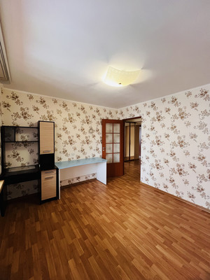 Продам трехкомнатную (3-комн.) квартиру, Маркова ул, 55, Сыктывкар г