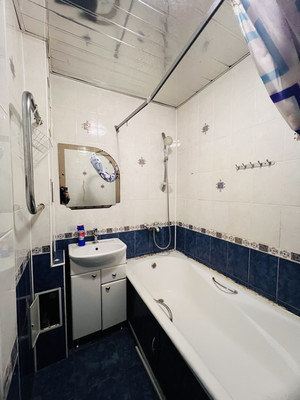 Продам трехкомнатную (3-комн.) квартиру, Маркова ул, 55, Сыктывкар г