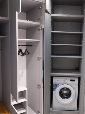 Продам однокомнатную (1-комн.) квартиру, Аэропортная ул, 11, Калининград г