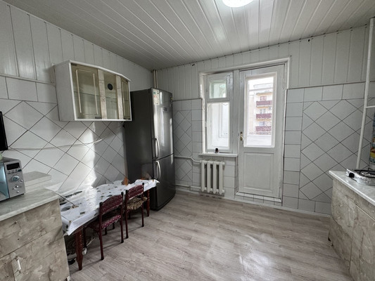 Продам двухкомнатную (2-комн.) квартиру, С.Лазо ул, 10, Баксан г