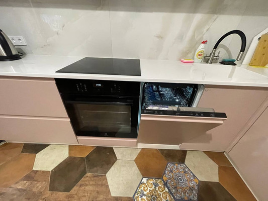 Продам двухкомнатную (2-комн.) квартиру, Южная Битца р-н, 1, Бутово рп