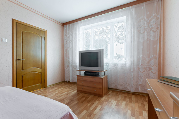 Продам однокомнатную (1-комн.) квартиру, Авиаконструкторов пр-кт, 42к3, Санкт-Петербург г