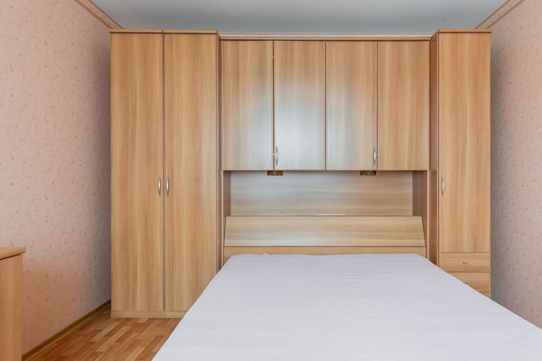 Продам однокомнатную (1-комн.) квартиру, Авиаконструкторов пр-кт, 42к3, Санкт-Петербург г