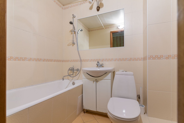 Продам однокомнатную (1-комн.) квартиру, Авиаконструкторов пр-кт, 42к3, Санкт-Петербург г