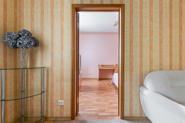 Продам однокомнатную (1-комн.) квартиру, Авиаконструкторов пр-кт, 42к3, Санкт-Петербург г