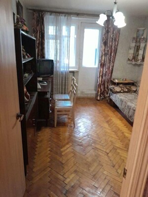 Продам двухкомнатную (2-комн.) квартиру, Тайнинская ул, 16к2, Москва г