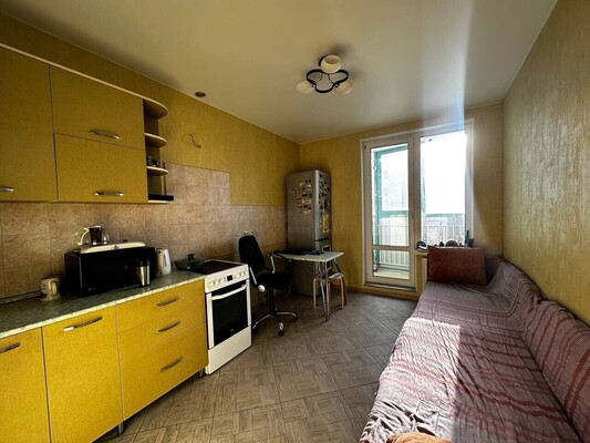 Продам однокомнатную (1-комн.) квартиру, Космонавтов б-р, 13, Красногорск г