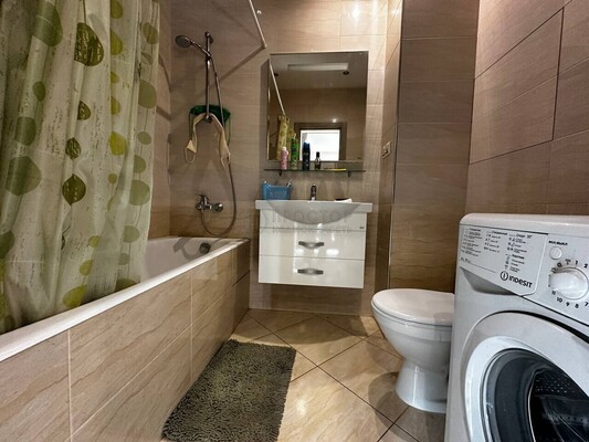 Продам однокомнатную (1-комн.) квартиру, Космонавтов б-р, 13, Красногорск г