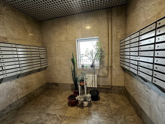 Продам однокомнатную (1-комн.) квартиру, Космонавтов б-р, 13, Красногорск г