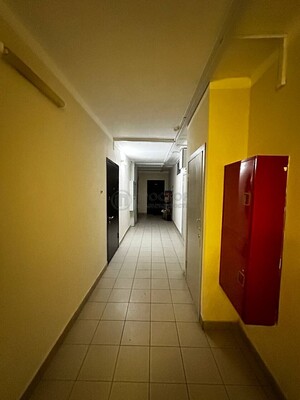 Продам однокомнатную (1-комн.) квартиру, Космонавтов б-р, 13, Красногорск г