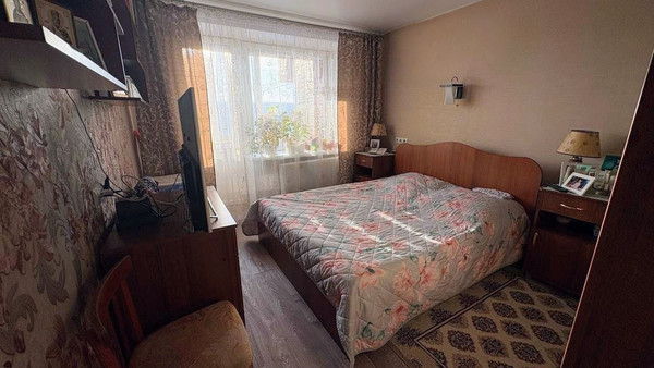 Продам трехкомнатную (3-комн.) квартиру, Чавайна б-р, 8, Йошкар-Ола г