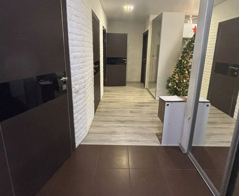 Продам трехкомнатную (3-комн.) квартиру, Батуринская ул, 159/78, Ростов-на-Дону г