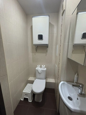 Продам трехкомнатную (3-комн.) квартиру, Батуринская ул, 159/78, Ростов-на-Дону г