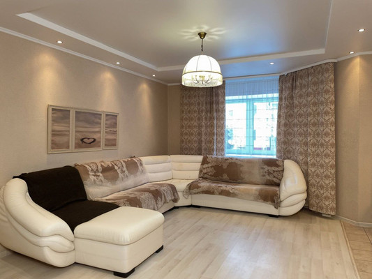 Продам трехкомнатную (3-комн.) квартиру, Карла Маркса ул, 59а, Ишим г