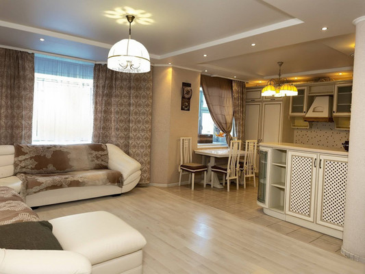 Продам трехкомнатную (3-комн.) квартиру, Карла Маркса ул, 59а, Ишим г